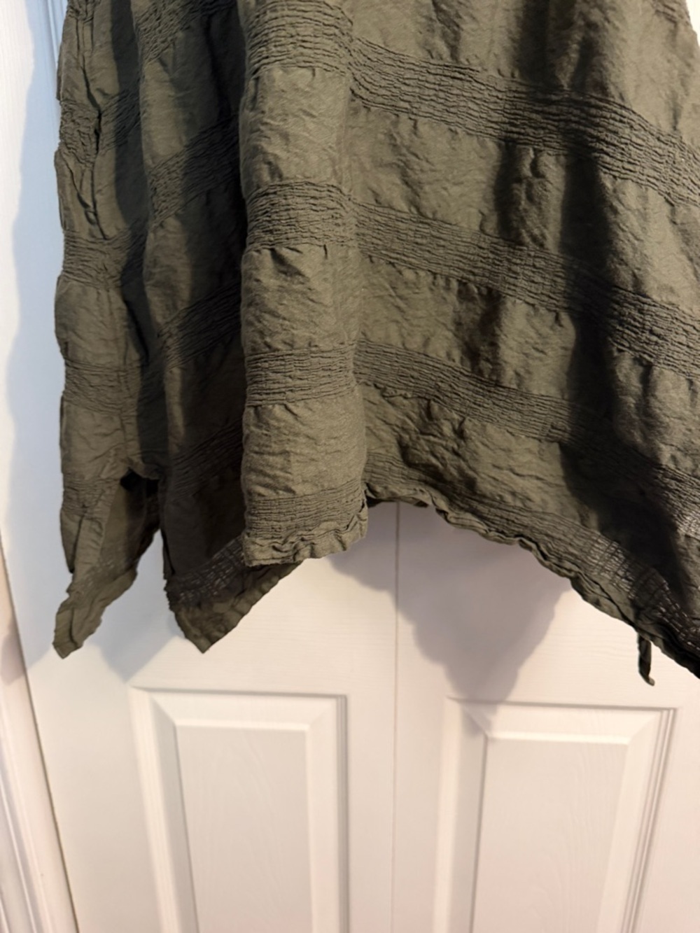 me ISSEY MIYAKE Khaki/olive Crinkle Tunic or Dress. One size - Picture 3 of 11